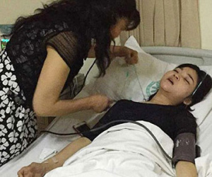 Một phụ nữ bị đánh tơi tả giữa phố vì chuyển làn đột ngột