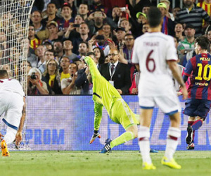 Barcelona - Bayern Munich 3-0: Thiên tài Messi "hủy diệt" Guardiola