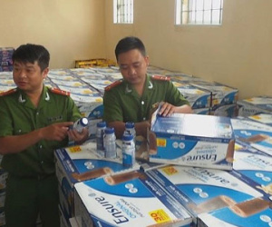 27.000 chai sữa dán mác: "Không bán ở Việt Nam và Mexico"
