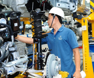 Ôtô made in Việt Nam: Chiều ông lớn, phá cam kết WTO?