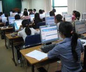 Thủ khoa trượt công chức: Thủ tục hành chính cản nhân tài?