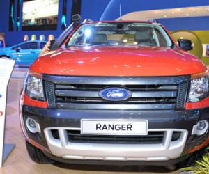Tháng 4, Ford Ranger “bán chạy như tôm tươi”