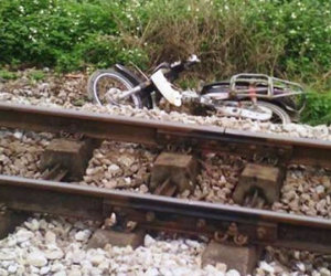 Hải Dương: Tàu hỏa đâm xe máy, một người tử vong tại chỗ
