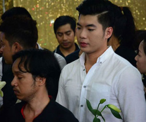Trương Nam Thành bắt sống kẻ móc túi tại đám tang Duy Nhân
