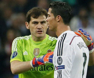 Sốt dẻo: Ronaldo và Casillas sẽ rời Real Madrid!