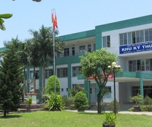 Tự tay cắt lìa "của quý"