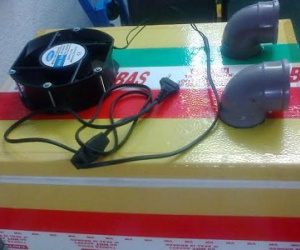 Clip Người Sài Gòn tự chế máy lạnh siêu rẻ để chống nóng