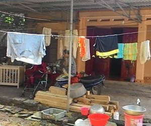 Hung thủ "xin phép bố mẹ" rồi cầm dao hại con gái 4 tuổi