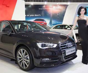 Thuế tăng mạnh: Ôtô đắt thêm cả trăm triệu