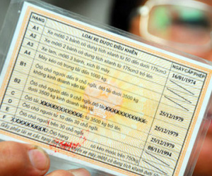 Chủ trương cấp giấy phép lái xe số tự động gây tranh cãi