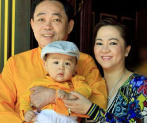 Đại gia treo thưởng 100 tỷ để bảo vệ vợ ồn ào hơn cả "vua thị phi showbiz"