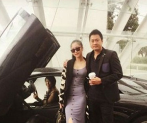 Hương Tràm khoe được đại gia săn đón bằng siêu xe Lamborghini