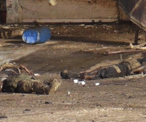 Thi thể la liệt trên đường khi IS chiếm thành phố của Iraq