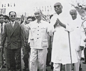 Hồ Chí Minh và phương châm "ngũ tri" với nước lớn