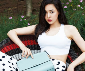 Hé lộ loạt ảnh long lanh của Hoa hậu Hàn Honey Lee chụp tại Đà Nẵng