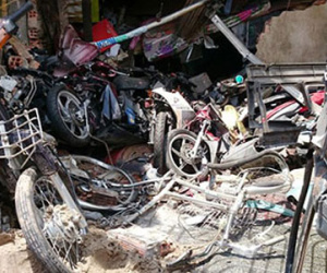 Tài xế la hét trước khi xe ben tông sập ngôi nhà