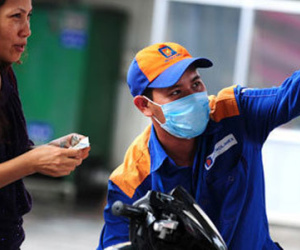 Xăng tăng, đừng chỉ nghe doanh nghiệp báo cáo