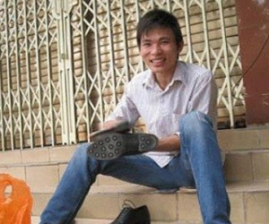 Chàng trai đánh giày đỗ đại học bây giờ ra sao?