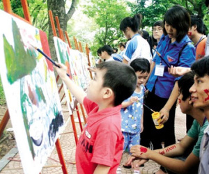 Phụ huynh “bấn loạn” khi con nghỉ hè