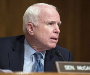 Thượng nghị sĩ John McCain và Jack Reed sắp đến Việt Nam