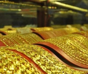 Tỷ giá sắp kịch trần, vàng sát mốc 34 triệu