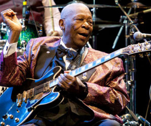 Con gái B.B. King tố cha bị trợ lý đầu độc
