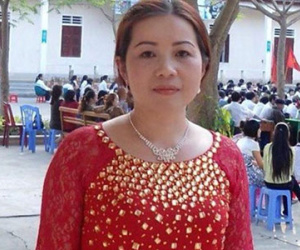 Nữ hiệu trưởng nhắn tin nhạy cảm "xin rút kinh nghiệm"