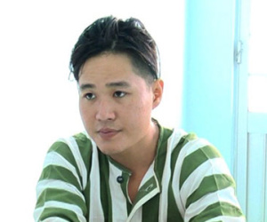 Vợ bế con bỏ đi, chồng mua xăng đốt nhà