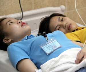 Công nhân ngộ độc khí lại ngất xỉu, gần nghìn người di tản