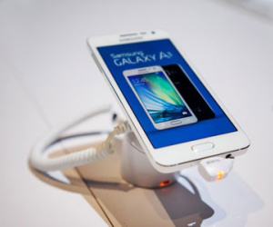 Galaxy A3 chính hãng giảm giá mạnh