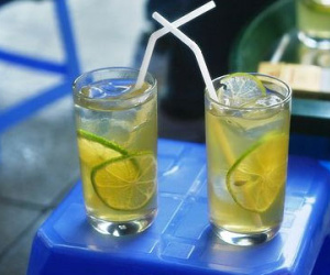 Rước bệnh với những đồ giải nhiệt tẩm hóa chất cực bẩn