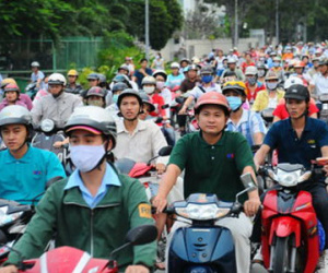 Xe dân mua, đường dân làm, sao lại thu phí?