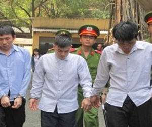 Được vợ bạn xao lòng "khuyến mãi", cả đời sống cảnh thực vật
