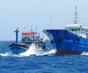 Cảnh sát biển Trung Quốc tấn công tàu cá Việt Nam