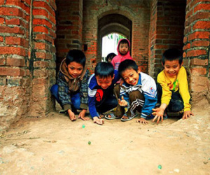 Những trò chơi mộc mạc của trẻ em