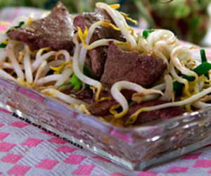 Gan lợn xào giá - sai lầm của nhiều bà nội trợ