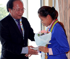 "Nữ hoàng đi bộ" Thanh Phúc được trả HCV SEA Games 27