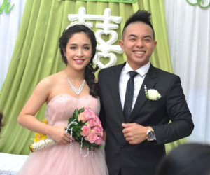 Phúc Bồ hát "Cô dâu" cực tình cảm trong đám cưới của mình