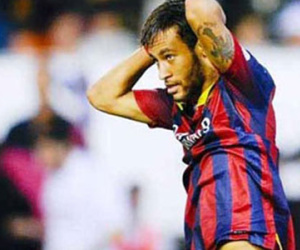 Trước chung kết Champions, Neymar nhận hung tin
