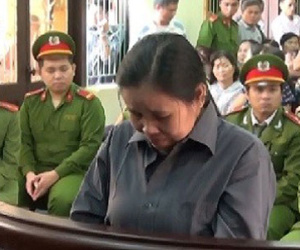 Dẫn người tình về nhà giết chồng để thoải mái yêu nhau