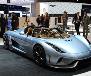 Koenigsegg Regera có giá 2,34 triệu USD