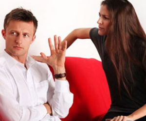 Những tật xấu của phụ nữ khiến đàn ông khó chịu