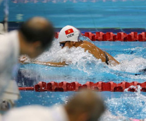 Clip: Ánh Viên giành HCV 200m bơi ếch