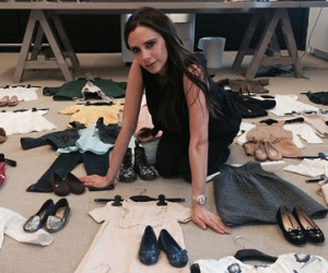Victoria Beckham gửi tặng 25 bộ đồ của Harper tới quỹ từ thiện