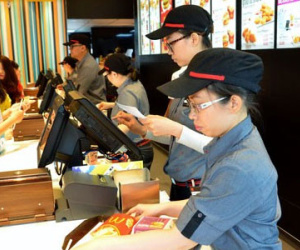 Thị trường thức ăn nhanh… xì hơi