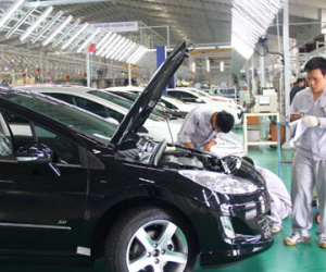Giá ô tô chưa kịp giảm đã có nguy cơ tăng