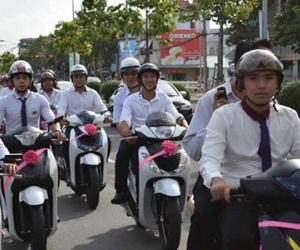 30 chiếc Honda SH đi rước dâu ở Biên Hòa