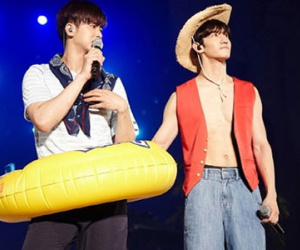 DBSK mỉm cười khép lại concert cuối cùng trước khi nhập ngũ