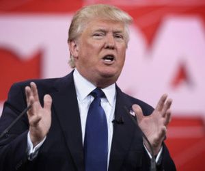 Ông trùm giải trí Donald Trump tranh cử tổng thống Mỹ