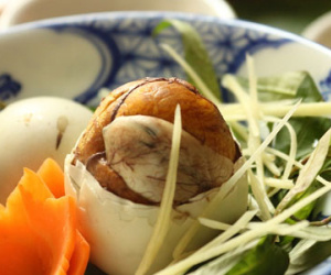 Ăn nhiều trứng vịt lộn làm hại đàn ông?